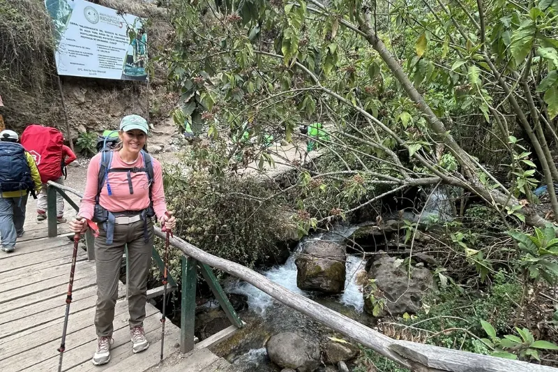 what is the elevation gain on the inca trail