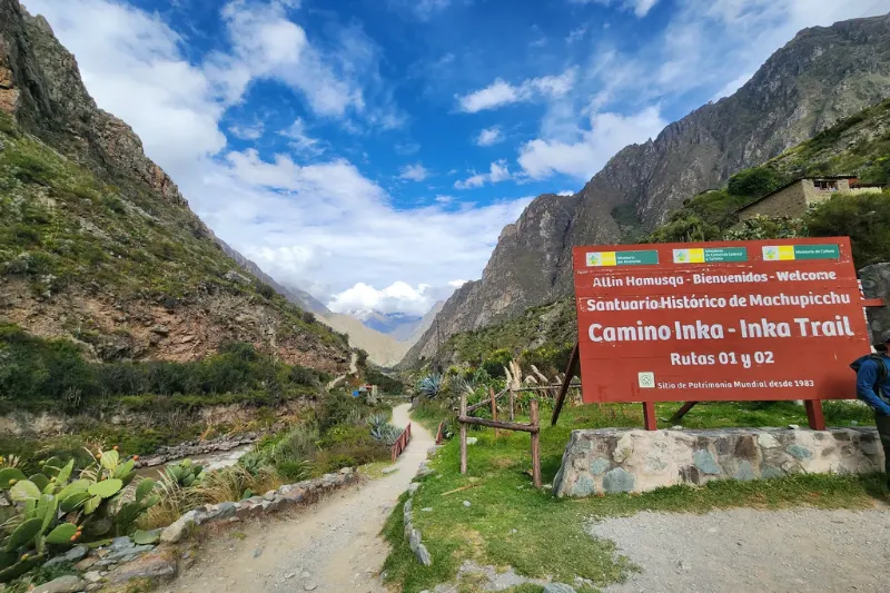 what is the elevation gain on the inca trail
