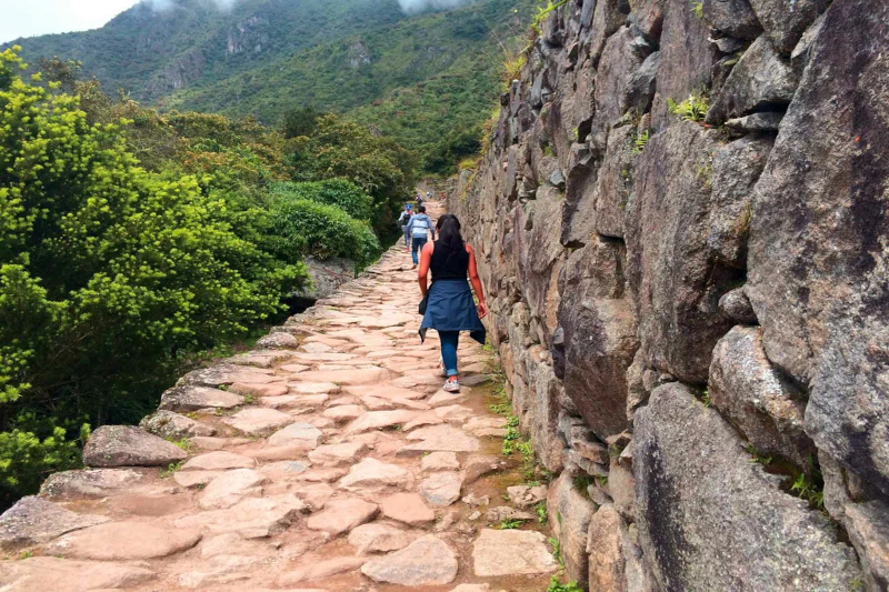 Short Inca Trail to Machu Picchu